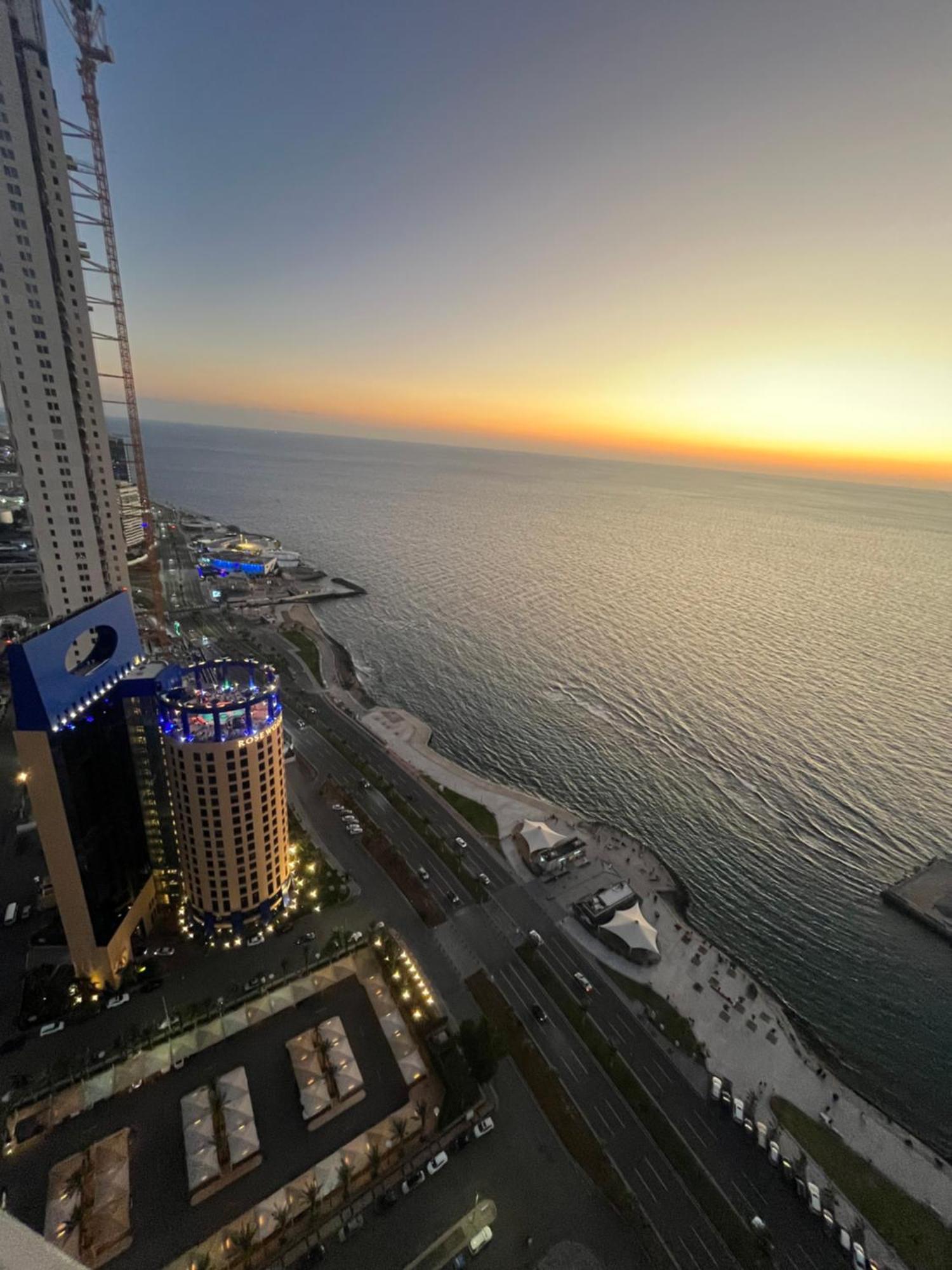 باأطلالة بحرية برج الجوهره داماك Damac Aljawharah Tower * Jeddah