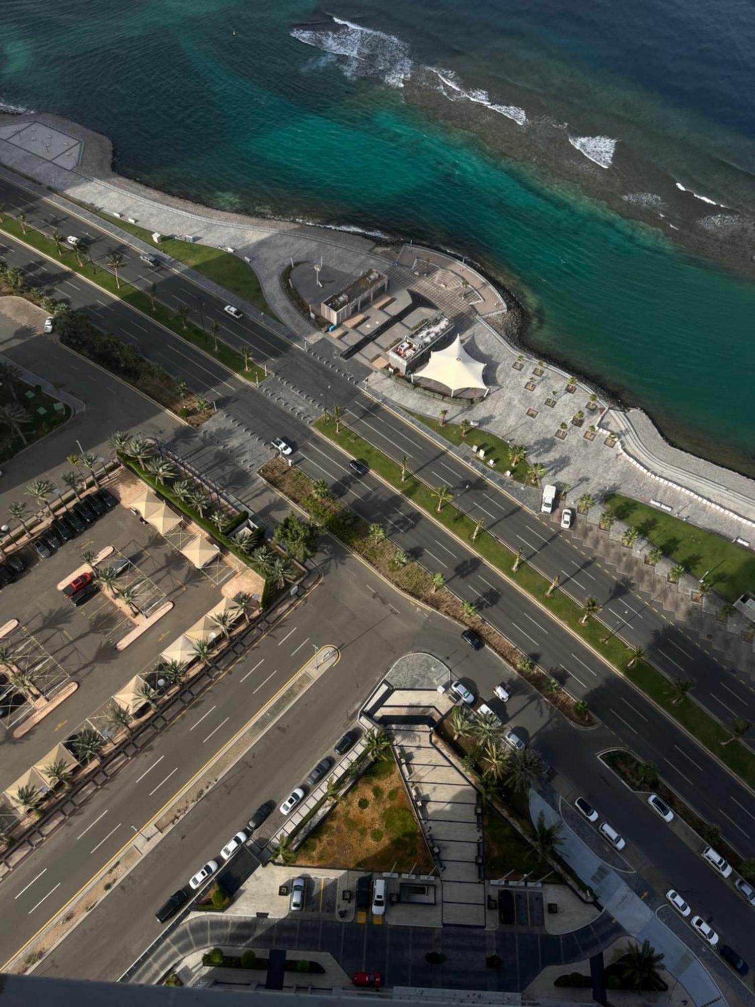 Apartment باأطلالة بحرية برج الجوهره داماك Damac Aljawharah Tower